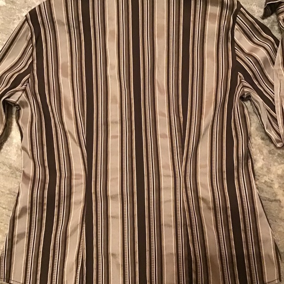 NY&Co fitted waist LS cuff blouse - Picture 3 of 5